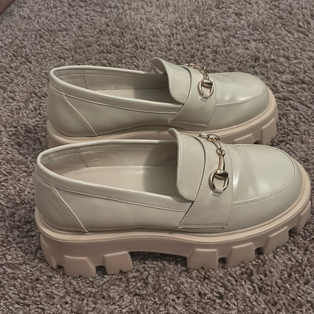 RAYE nude platform loafer(Nude color)